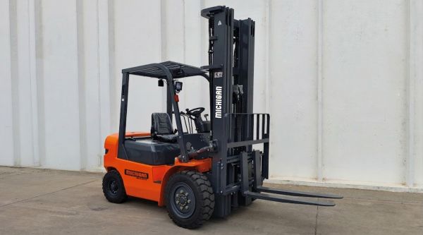 10582124N - Autoelevador ME25 60T II